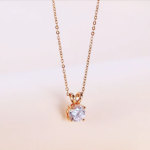 สร้อยคอดีไซน์เรียบหรู